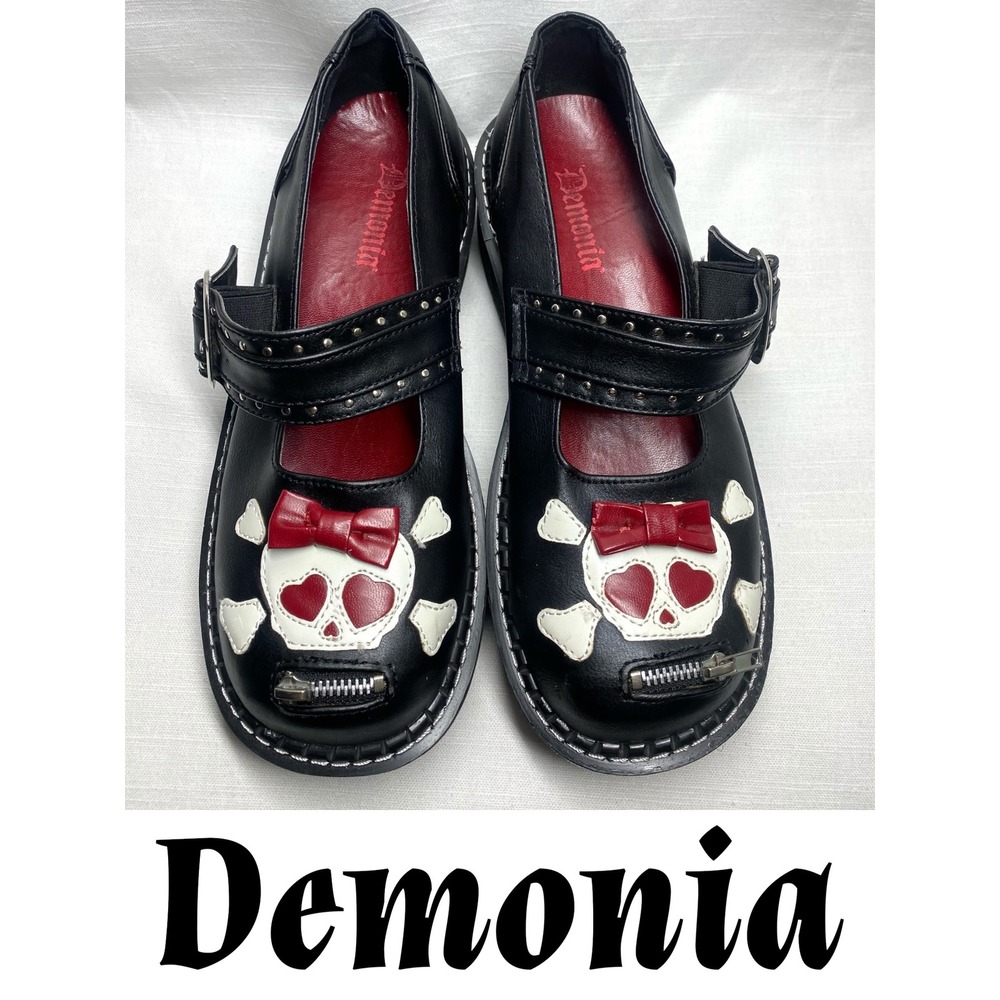 Demonia Vintage Emily-221 Skull Heart Chunky Platform Mary Janes Goth Y2K Size 9